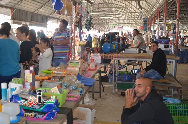  كفرقاسم  :ازدحام مروري وبشري بعد عودة الحياة من جديد لسوق السبت والوفود تتوافد من الوسط اليهودي